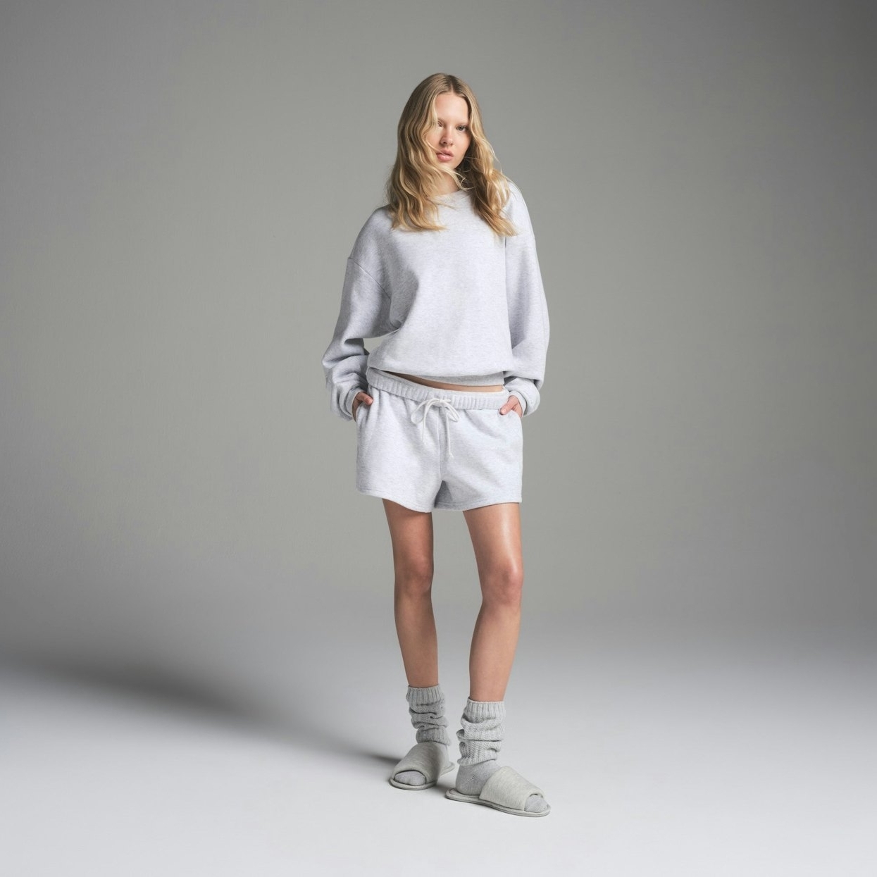 Nwt Skims Classic Cotton Fleece Crewneck Sweatshirt Light Heather Grey Small